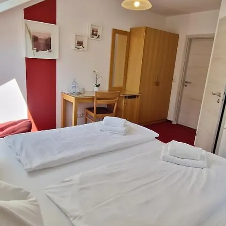 Haus Waldesblick Guest house