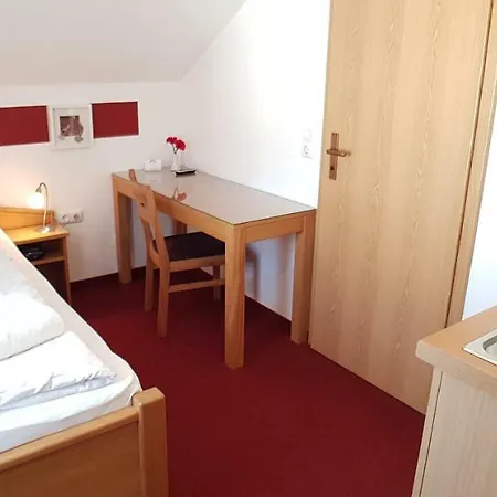 Haus Waldesblick Pensionat *
